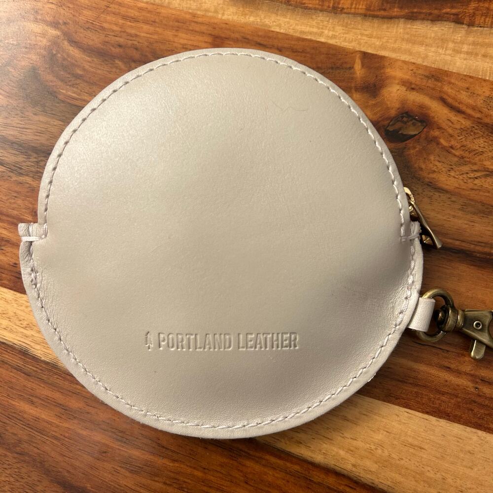 Portland Leather Holiday Pouch PEPPERMINT SWIRL Keychain PLG Gordita NEW - Picture 3 of 3